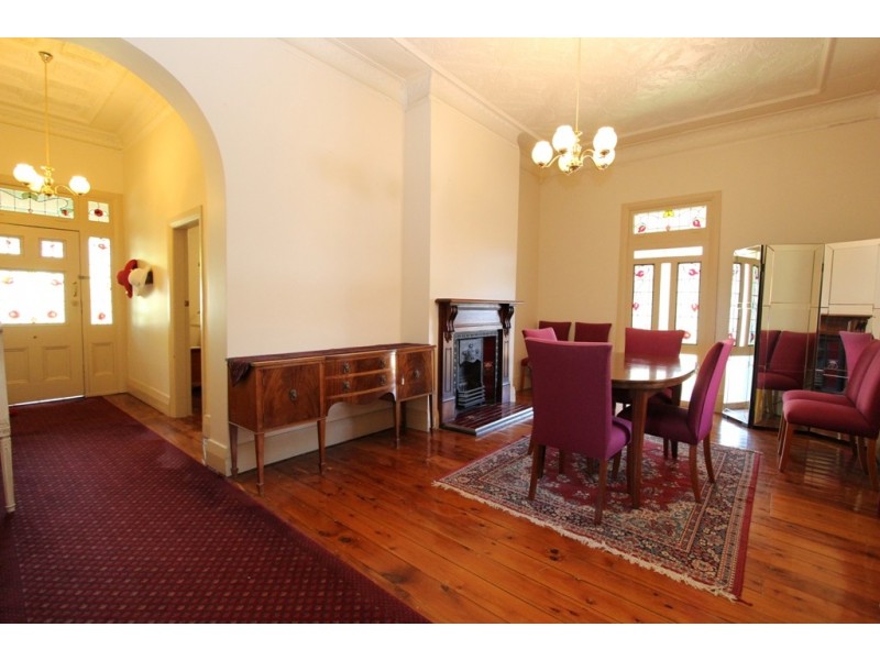 59 Piper Street, Bathurst NSW 2795