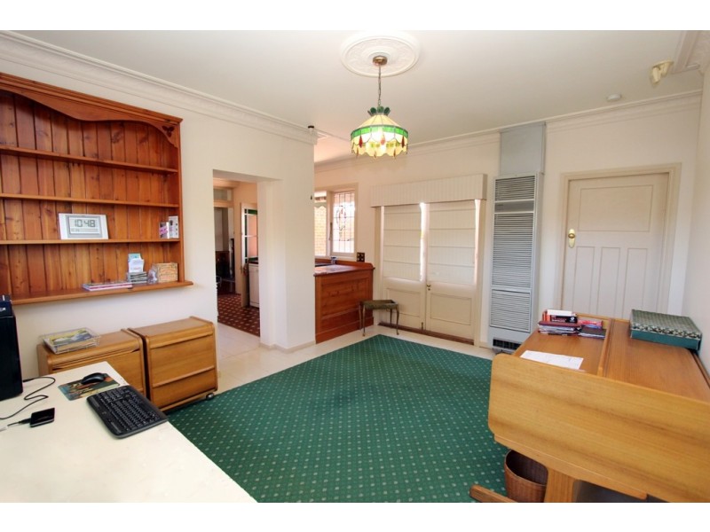 59 Piper Street, Bathurst NSW 2795