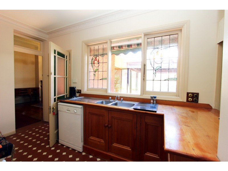 59 Piper Street, Bathurst NSW 2795