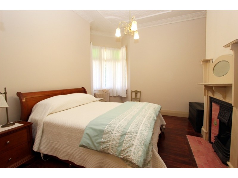 59 Piper Street, Bathurst NSW 2795