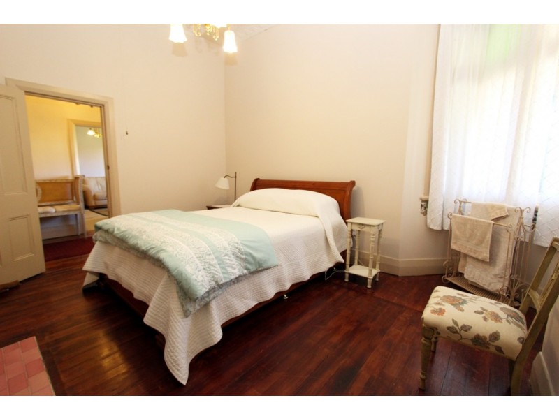 59 Piper Street, Bathurst NSW 2795