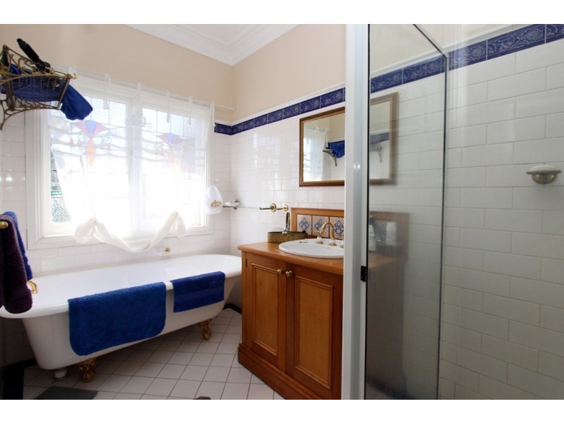 59 Piper Street, Bathurst NSW 2795