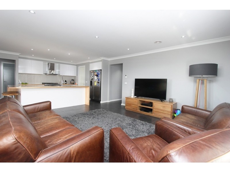 69 Swanbrooke Street, Windradyne NSW 2795