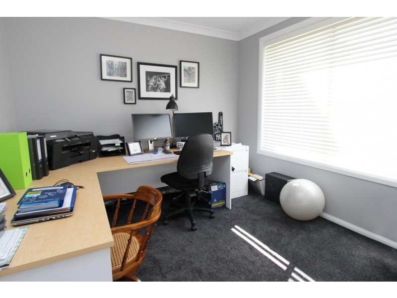 69 Swanbrooke Street, Windradyne NSW 2795