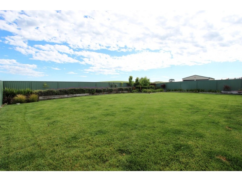 69 Swanbrooke Street, Windradyne NSW 2795