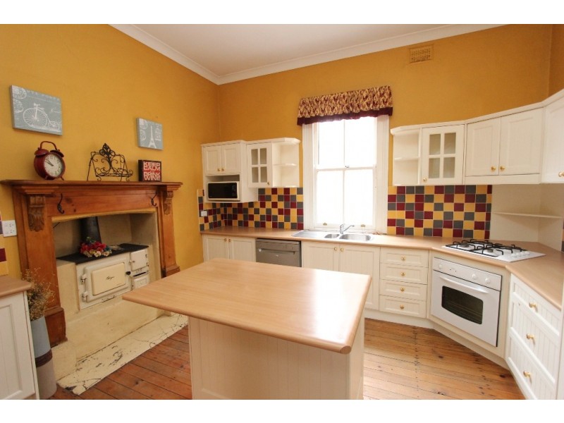 157 Durham Street, Bathurst NSW 2795