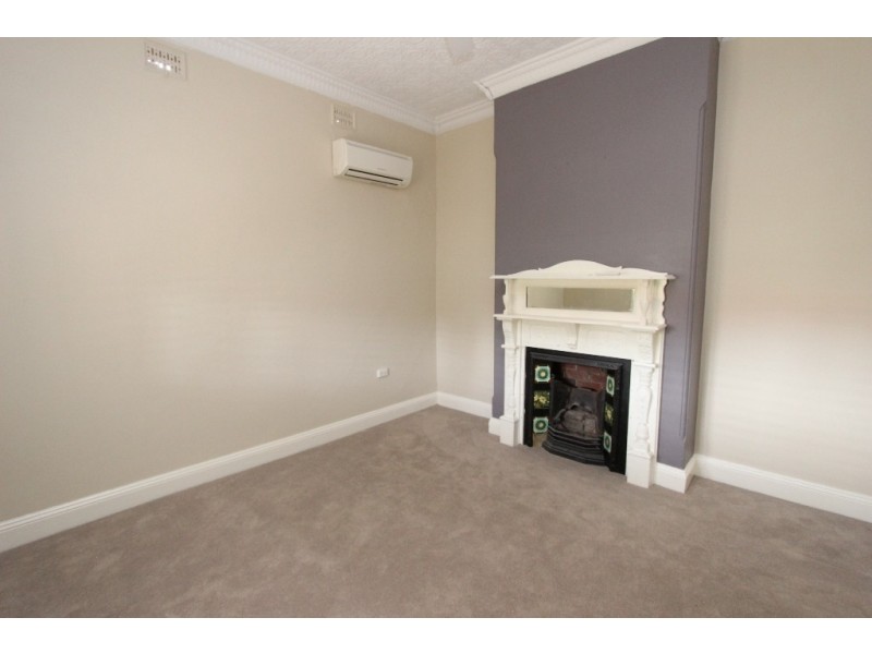 157 Durham Street, Bathurst NSW 2795