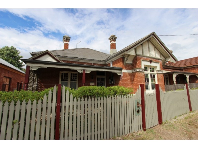 157 Durham Street, Bathurst NSW 2795