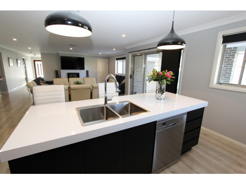 22 Phillip Street, Llanarth NSW 2795