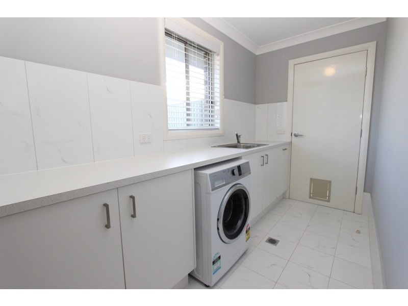 22 Phillip Street, Llanarth NSW 2795