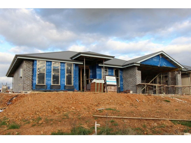 12 Rothery Street, Eglinton NSW 2795