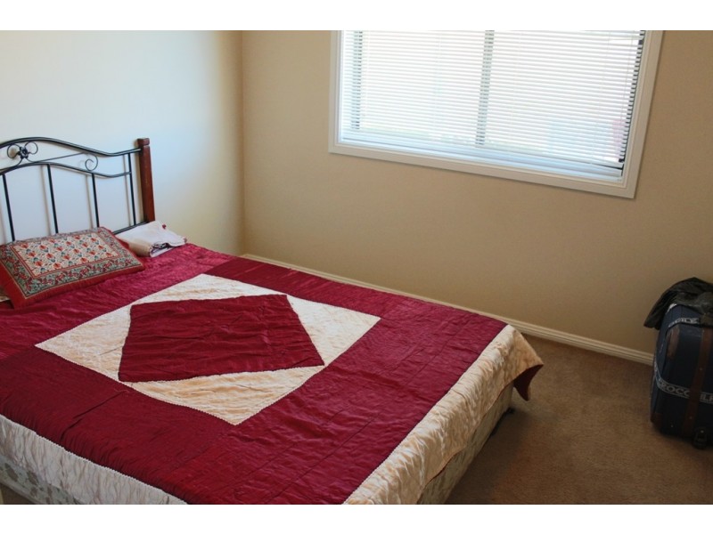 2 Vincent Crescent, Bathurst NSW 2795