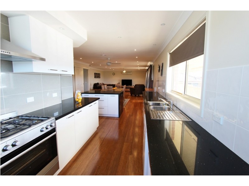 99 Darwin Drive, Llanarth NSW 2795