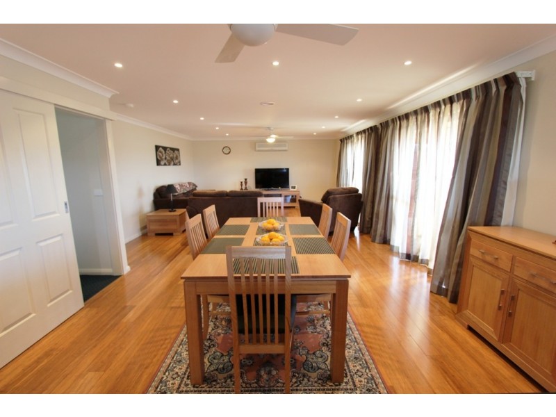 99 Darwin Drive, Llanarth NSW 2795