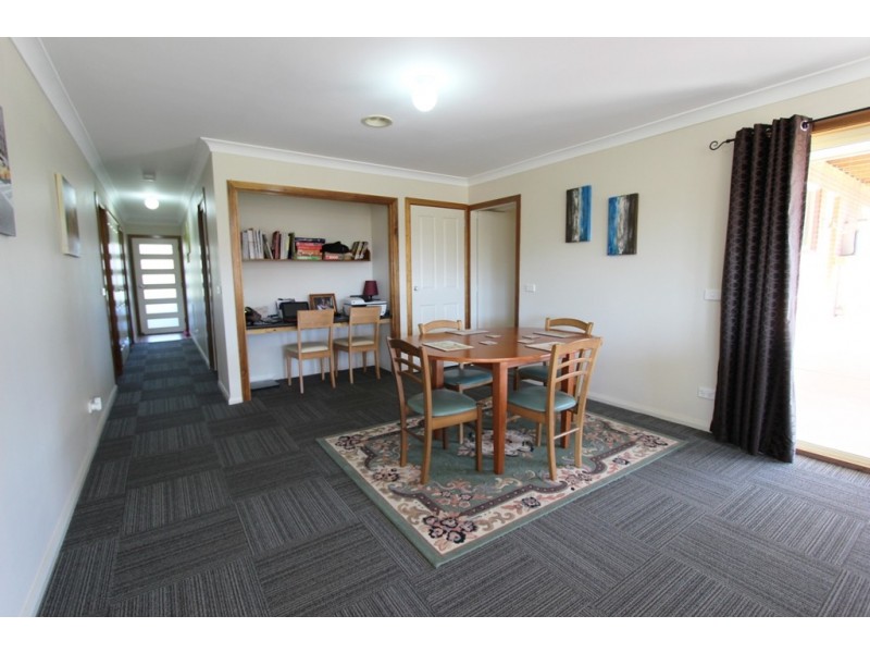 99 Darwin Drive, Llanarth NSW 2795