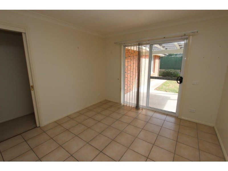 28 Rocket St, Bathurst NSW 2795