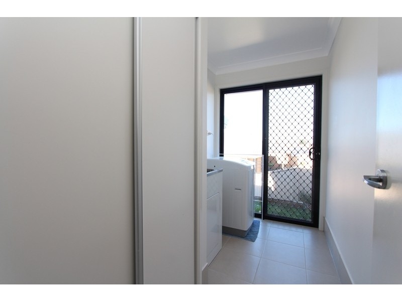 6 and 6a Amber Close, Kelso NSW 2795