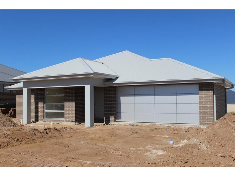 40 Keane Drive, Kelso NSW 2795