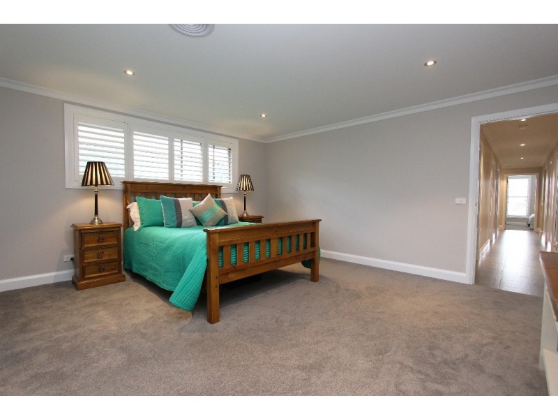 8 Phillip Street, Llanarth NSW 2795