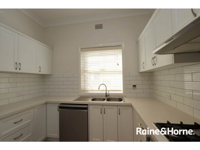 22 Brilliant St, South Bathurst NSW 2795