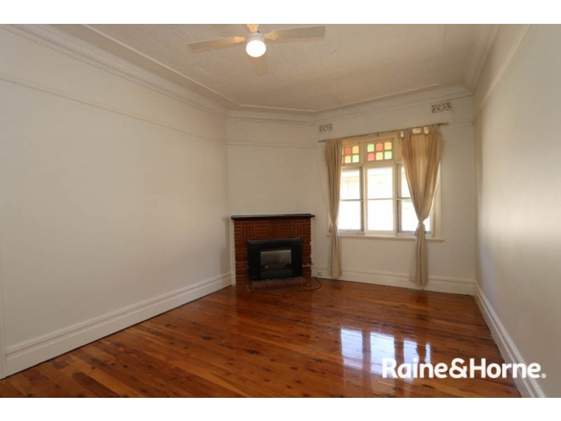 22 Brilliant St, South Bathurst NSW 2795