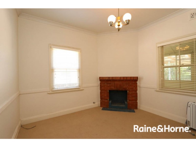22 Brilliant St, South Bathurst NSW 2795