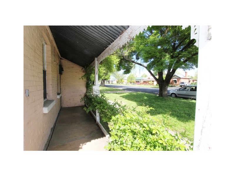 214 and 216 Rankin Street, Bathurst NSW 2795