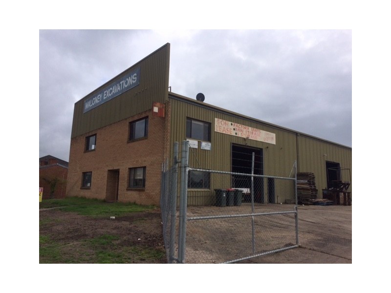 Unit 1 17 Upfold St, Bathurst NSW 2795