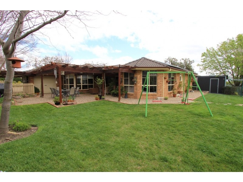 11 Rosemont Ave, Kelso NSW 2795