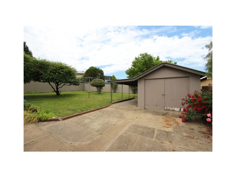 12 Tremain Ave, Bathurst NSW 2795