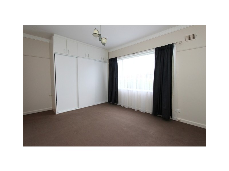 12 Tremain Ave, Bathurst NSW 2795