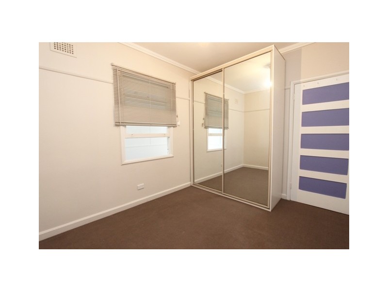 12 Tremain Ave, Bathurst NSW 2795