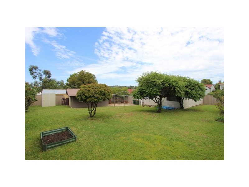 12 Tremain Ave, Bathurst NSW 2795