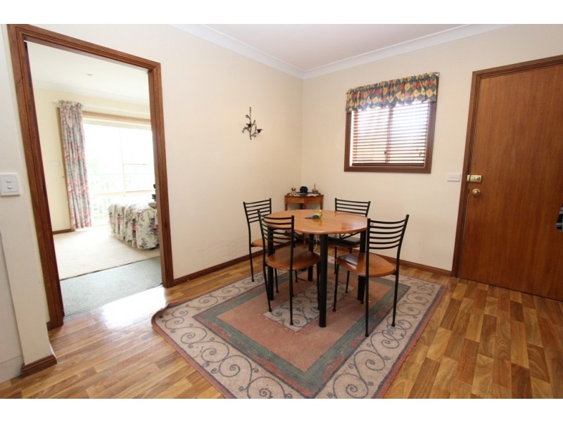 15 McKell Street, West Bathurst NSW 2795