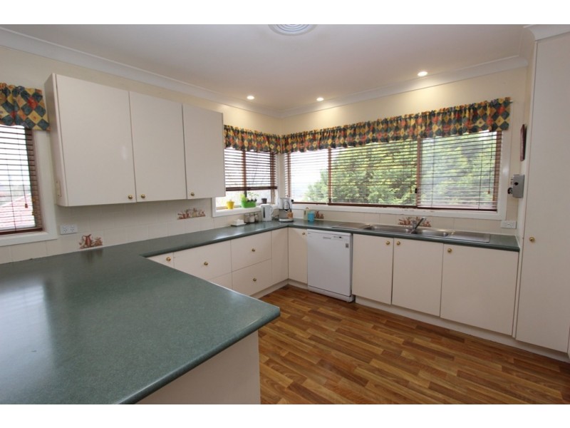 15 McKell Street, West Bathurst NSW 2795