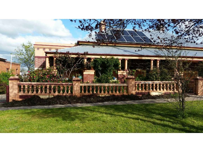 24 Torch Street, Bathurst NSW 2795