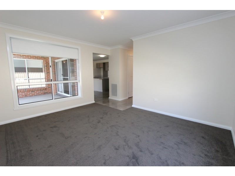 4 Cusick Street, Eglinton NSW 2795