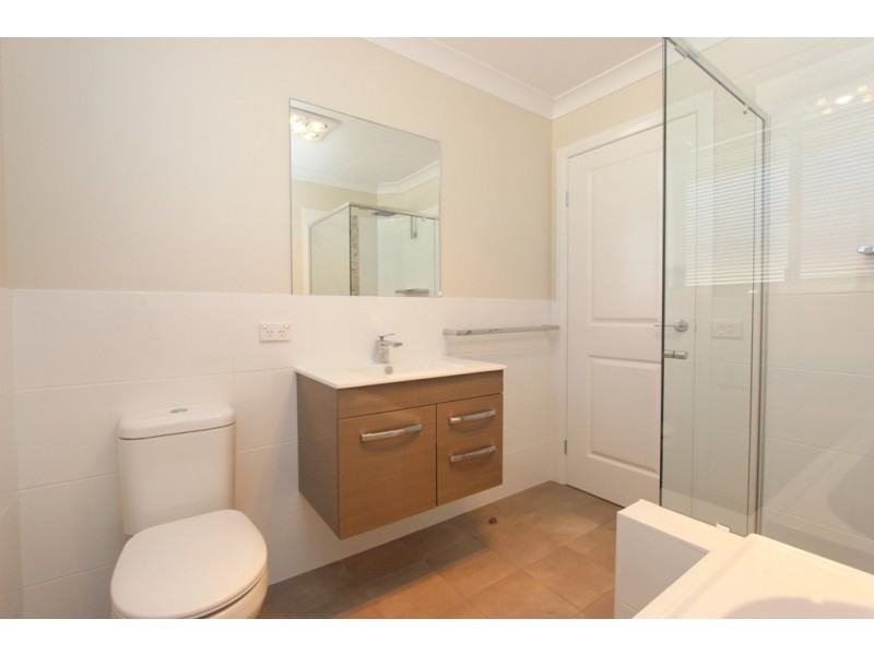 4 Cusick Street, Eglinton NSW 2795