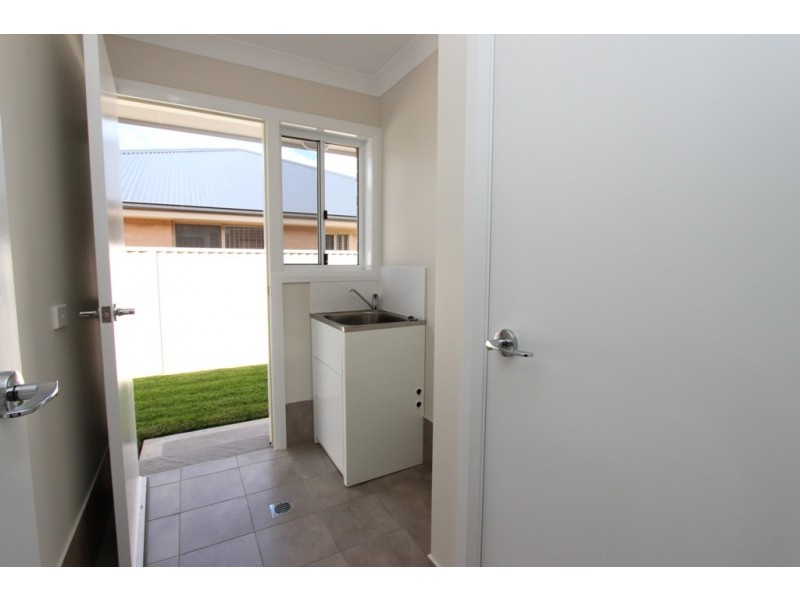 4 Cusick Street, Eglinton NSW 2795