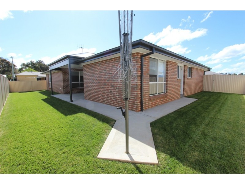 4 Cusick Street, Eglinton NSW 2795