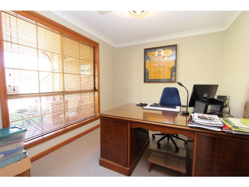 10 Sherman Place, Llanarth NSW 2795