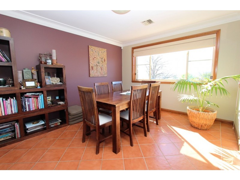 10 Sherman Place, Llanarth NSW 2795