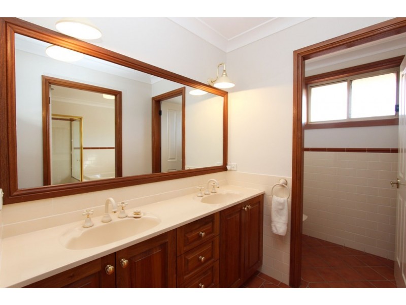 10 Sherman Place, Llanarth NSW 2795