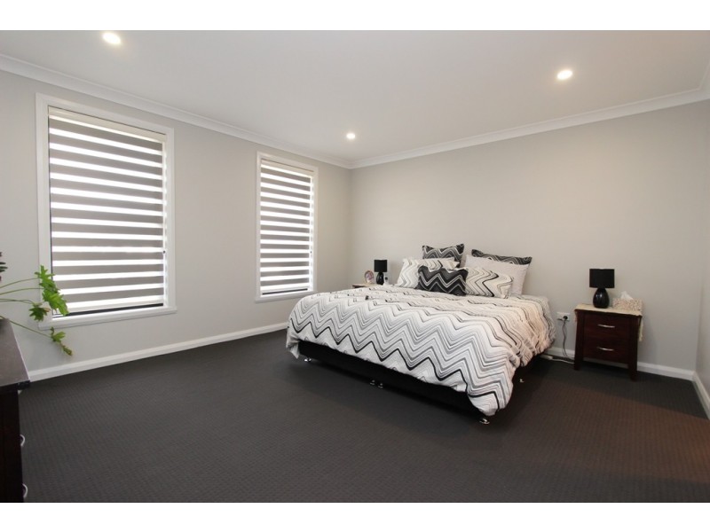 6 Knight Place, Llanarth NSW 2795