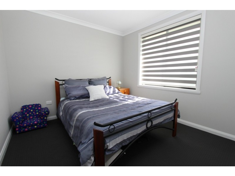 6 Knight Place, Llanarth NSW 2795