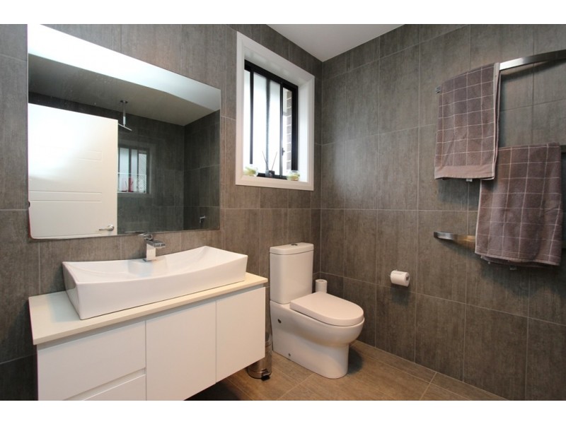 6 Knight Place, Llanarth NSW 2795