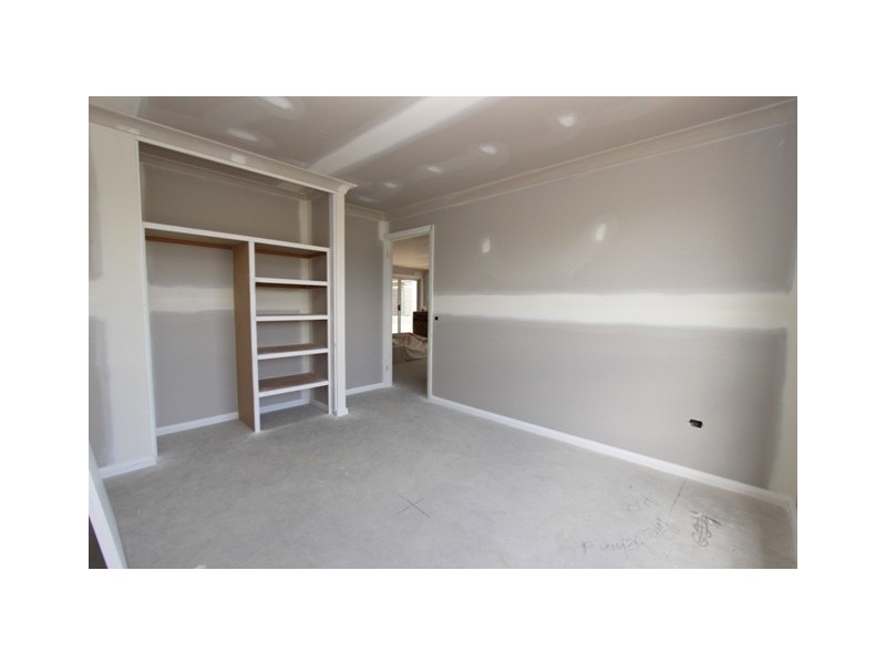 26 Governors Parade, Windradyne NSW 2795