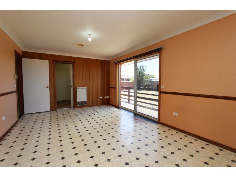 64 Lorimer Street, Llanarth NSW 2795