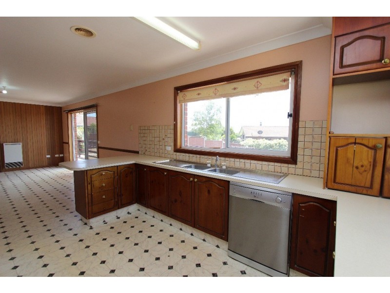 64 Lorimer Street, Llanarth NSW 2795