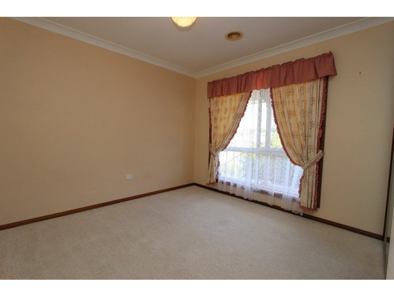 64 Lorimer Street, Llanarth NSW 2795